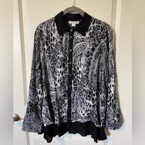 Simply Noelle - Knit Black + Grey Animal Print Button Down